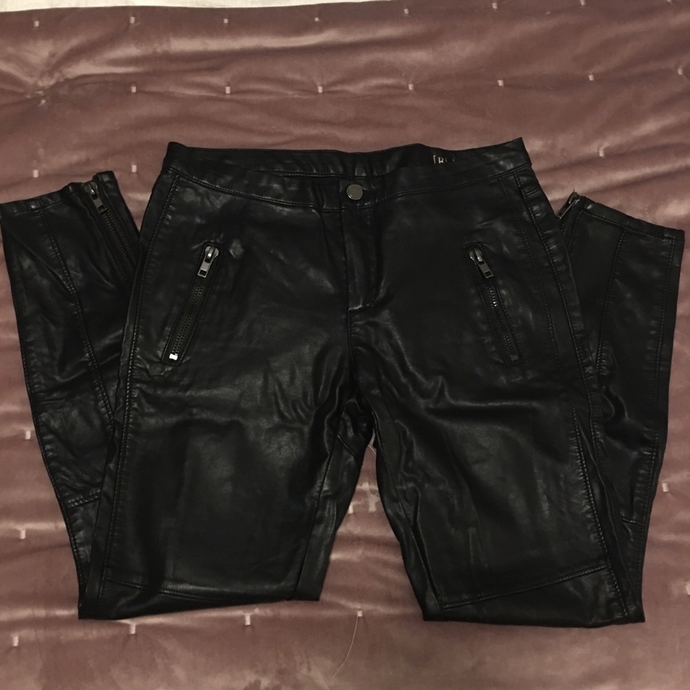 BLANK NYC Faux Leather Skinny Jeans